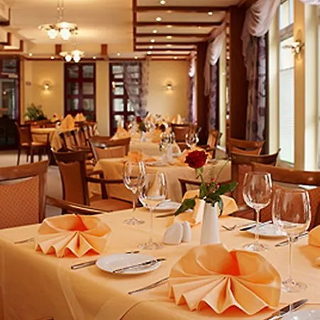 فندق Parkhotel Neustadt