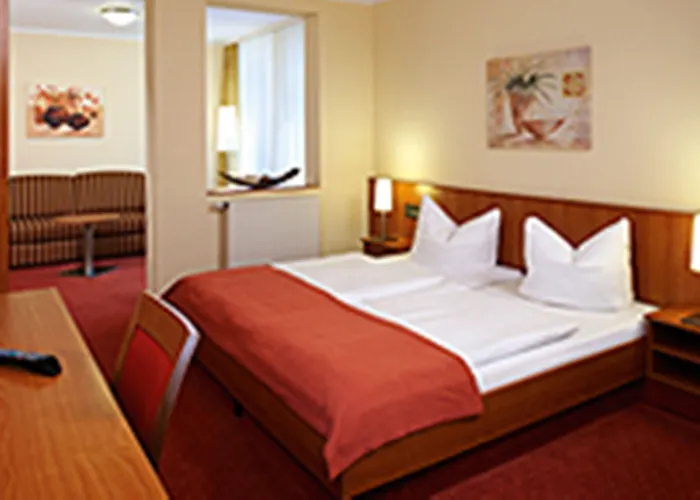 新斯塔德特公园酒店 4*