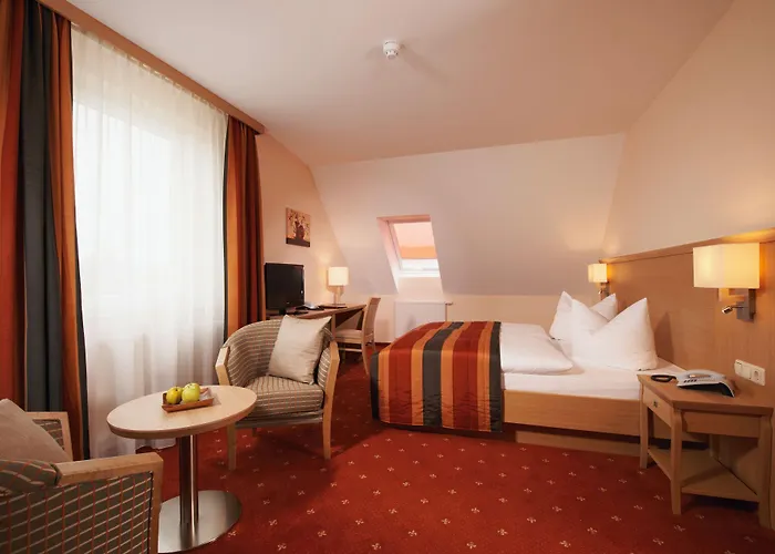 新斯塔德特公园酒店 萨克森自由州诺伊斯塔滕